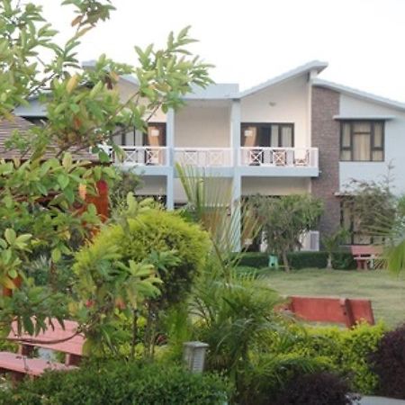 Anand Corbett Aamod Resort & Spa Corbett National Park Экстерьер фото